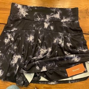 New tennis skirt..werena brand. Size medium but runs small.